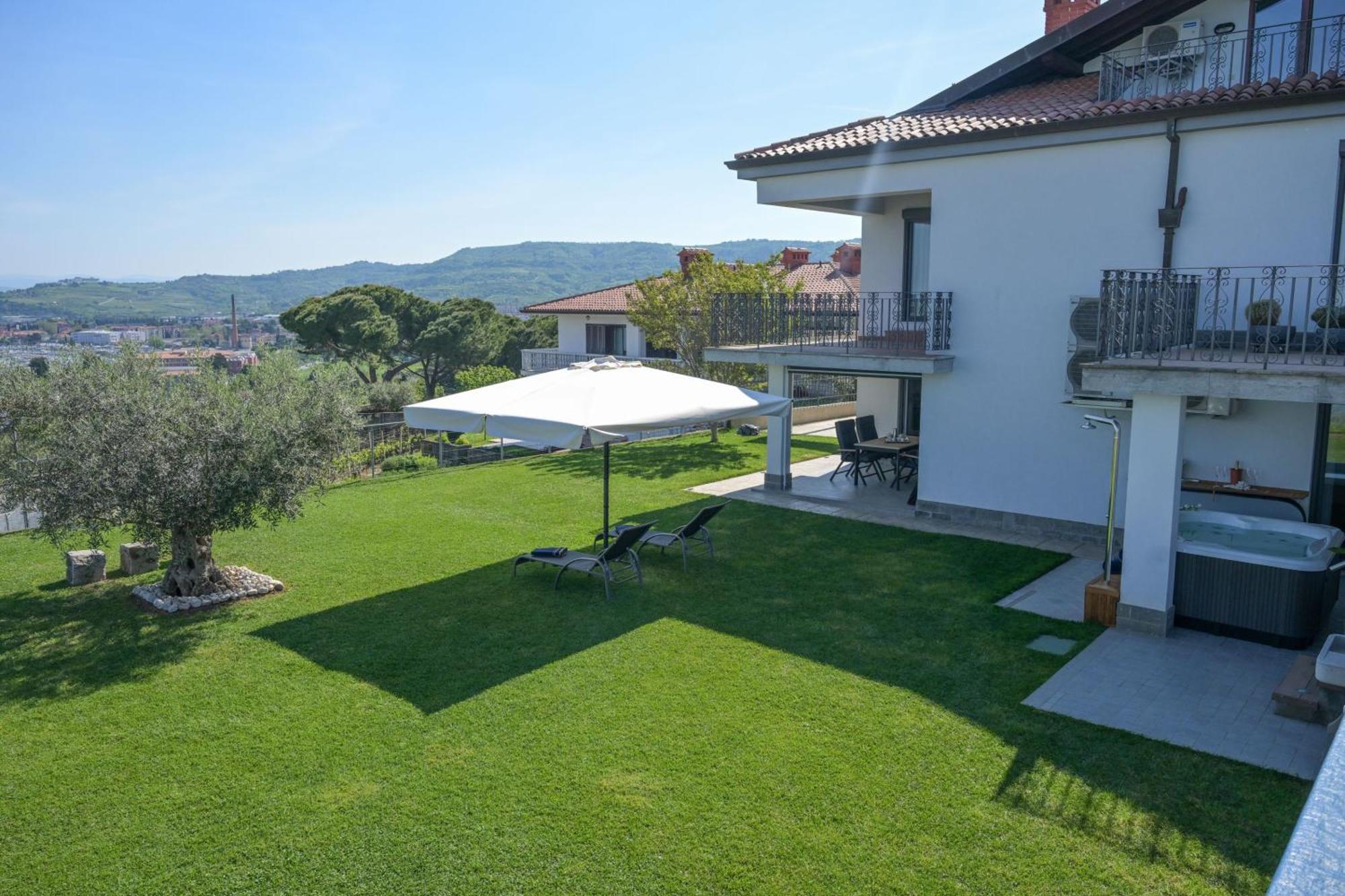 Apartma Bellavista Izola Eksteriør billede